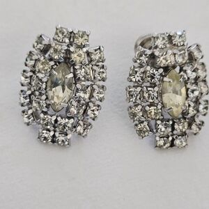 Vintage Screw Back Silver Tone Rhonestone Cluster Earrings